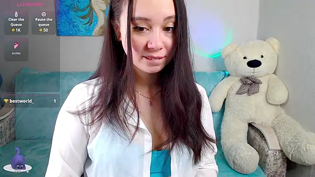 Snapshot of AlinaWett chatting on December 2024 11:13:02 PM AlinaWett online show from December 2024 11:13:02 PM