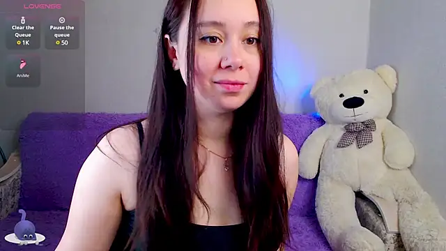 Snapshot of AlinaWett chatting on February 2025 03:02:02 AM AlinaWett online show from February 2025 03:02:02 AM