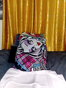 Snapshot of Cherriikenzie chatting on February 2025 06:39:01 PM Cherriikenzie online show from February 2025 06:39:01 PM