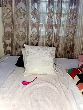 Snapshot of Cherriikenzie chatting on February 2025 12:00:02 PM Cherriikenzie online show from February 2025 12:00:02 PM