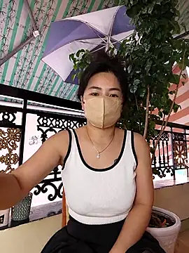 lyna bl online show from April 2026 12:27:02 AM