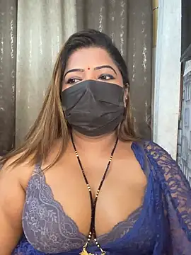 Snapshot of Oh-Monika chatting on May 2026 05:43:02 PM Oh-Monika online show from May 2026 05:43:02 PM
