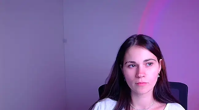 Loon Amore online show from February 2025 11:00:01 PM