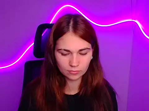 Loon Amore online show from October 2025 05:49:01 AM