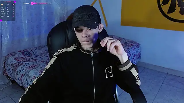 Snapshot of Matthew_Boy_ chatting on December 2024 01:02:02 PM Matthew Boy online show from December 2024 01:02:02 PM