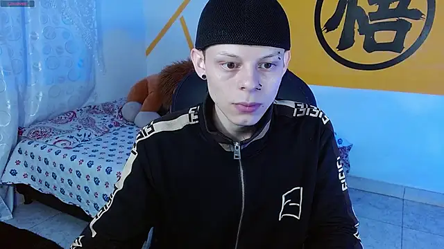 Snapshot of Matthew_Boy_ chatting on December 2024 07:07:01 AM Matthew Boy online show from December 2024 07:07:01 AM