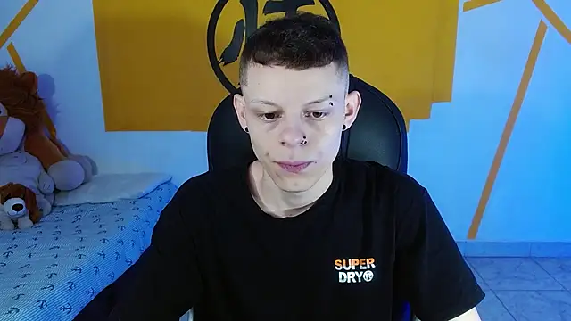 Snapshot of Matthew_Boy_ chatting on February 2025 01:03:02 PM Matthew Boy online show from February 2025 01:03:02 PM