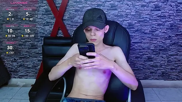 Snapshot of Matthew_Boy_ chatting on March 2025 08:56:01 PM Matthew Boy online show from March 2025 08:56:01 PM