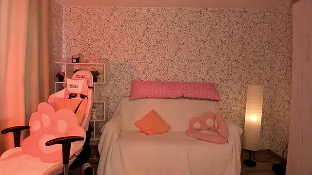 Snapshot of luna_cross chatting on March 2025 07:29:02 AM luna cross online show from March 2025 07:29:02 AM