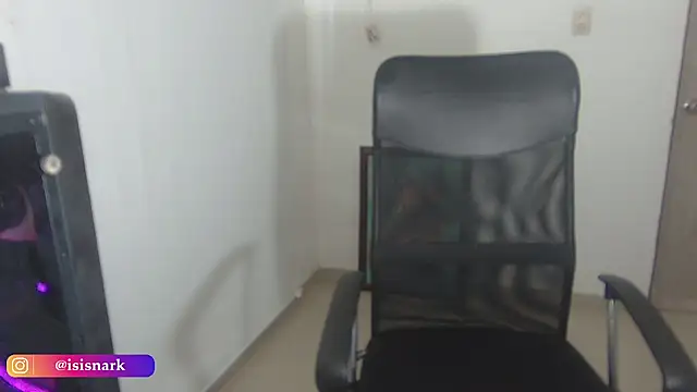 Isis69  online show from February 2025 07:36:01 PM