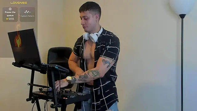 matt saill online show from October 2025 12:51:01 AM