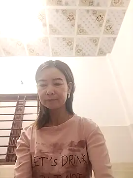 Snapshot of Sexy-ladyboobs20 chatting on December 2025 01:35:02 AM Sexy-ladyboobs20 online show from December 2025 01:35:02 AM