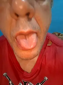 Carlossantos07 online show from March 2026 10:26:01 AM