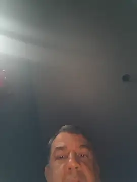 Carlossantos07 online show from April 2026 10:30:02 AM