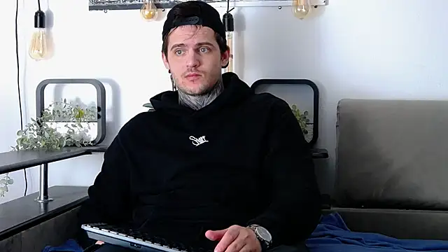 CarterCole online show from March 2025 01:31:02 PM