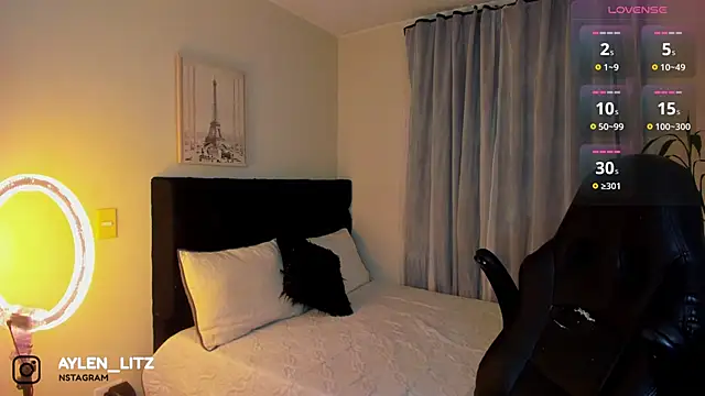 litz81 online show from September 2025 11:48:02 PM