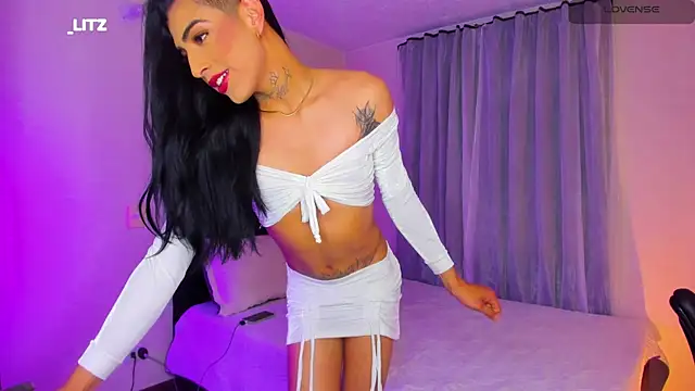 litz81 online show from October 2025 12:32:01 AM