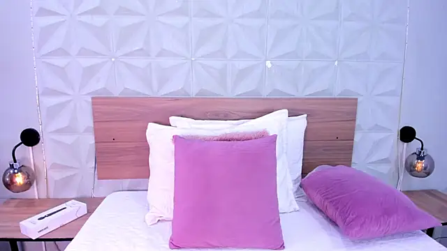 Stacey white  online show from February 2026 08:02:01 PM