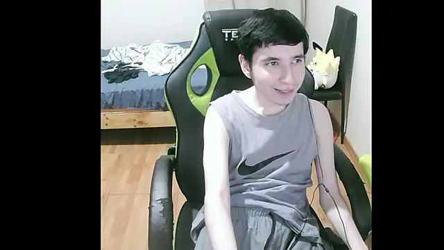 Twink martinboy online show from January 2025 01:37:02 AM