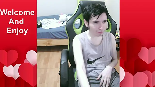 Snapshot of Twink_martinboy chatting on April 2026 09:06:02 PM Twink martinboy online show from April 2026 09:06:02 PM