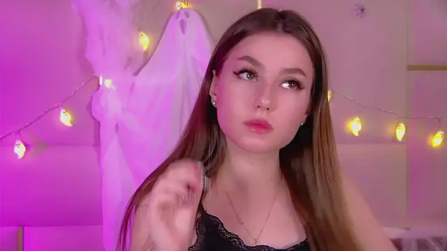 AliceMoreno online show from October 2025 06:09:01 PM