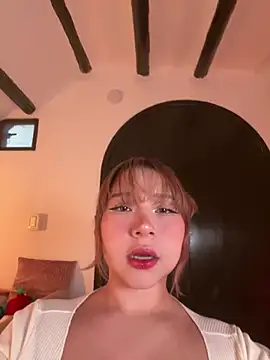 Snapshot of -SofiaCastillo- chatting on February 2026 10:28:01 PM -SofiaCastillo- online show from February 2026 10:28:01 PM