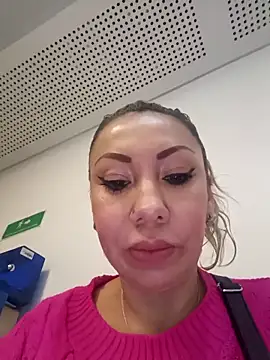 coral smitth online show from September 2025 01:47:01 PM