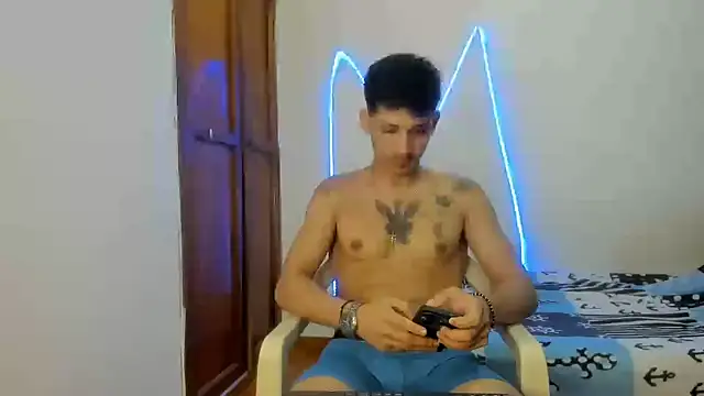 Snapshot of MasterSEX420 chatting on January 2026 04:00:01 PM MasterSEX420 online show from January 2026 04:00:01 PM