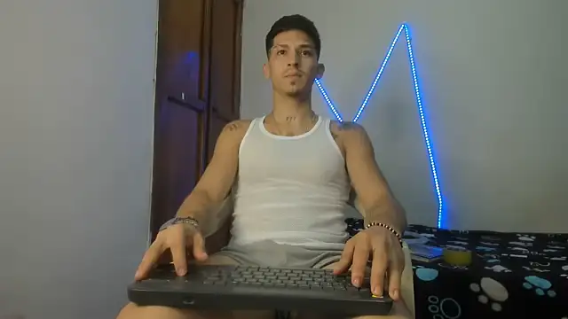 Snapshot of MasterSEX420 chatting on February 2026 10:19:01 PM MasterSEX420 online show from February 2026 10:19:01 PM