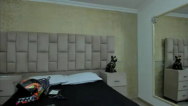 EmmaTorres  online show from February 2025 08:31:02 PM