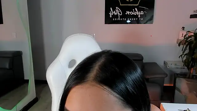 EmmaTorres  online show from February 2025 09:05:02 PM