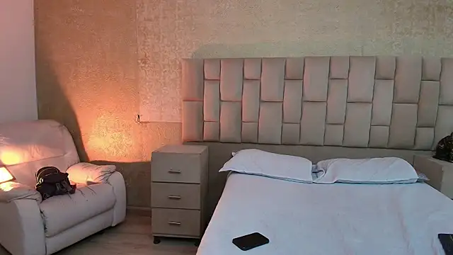 EmmaTorres  online show from March 2025 08:40:01 PM