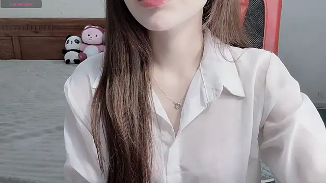 TrinhH Nabbi online show from November 2025 06:49:01 AM