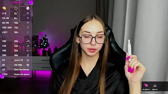 Sm0ly online show from December 2024 02:33:02 AM