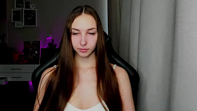 Sm0ly online show from April 2026 02:42:02 AM