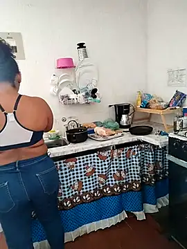 samanthaeliott22 online show from March 2025 08:01:02 PM