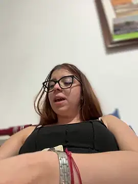 Cloew Marz online show from January 2025 11:45:01 PM