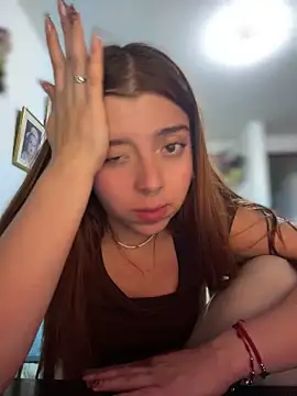 Cloew Marz online show from October 2025 12:41:02 AM