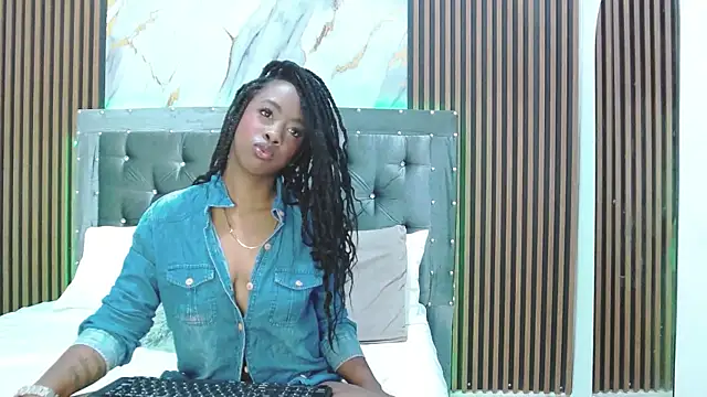 AshleyMontana online show from December 2025 02:46:02 PM