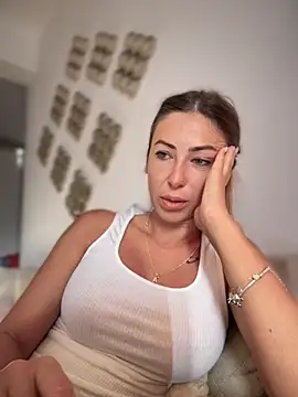 RaquelleDevon online show from September 2025 05:29:01 AM