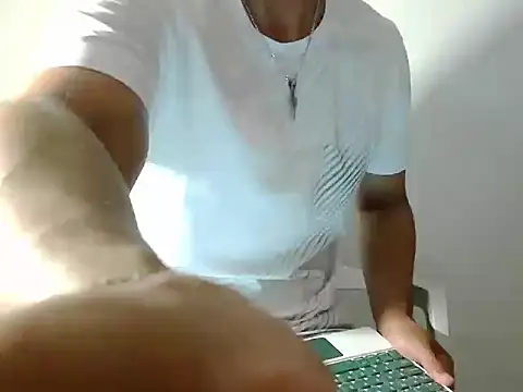 Snapshot of Latinsex2501 chatting on August 2026 12:02:01 AM Latinsex2501 online show from August 2026 12:02:01 AM