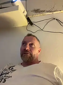 Snapshot of Rockburg chatting on March 2025 06:55:01 PM Rockburg online show from March 2025 06:55:01 PM