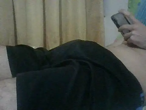 Snapshot of Juan2323hot chatting on April 2026 03:39:01 AM Juan2323hot online show from April 2026 03:39:01 AM