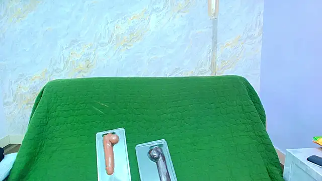 Snapshot of Mia_candy_0 chatting on November 2025 12:18:01 PM Mia candy 0 online show from November 2025 12:18:01 PM