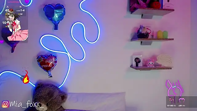 Mia foxx  online show from February 2025 12:06:02 AM