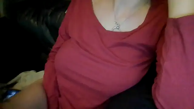 indie-rayne online show from April 2026 12:04:01 AM