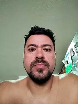 Snapshot of LatinMar chatting on October 2025 11:31:01 AM LatinMar online show from October 2025 11:31:01 AM