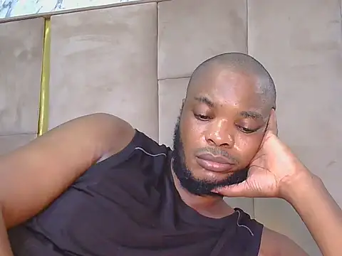 Snapshot of King_squats chatting on December 2025 01:30:01 PM King squats online show from December 2025 01:30:01 PM