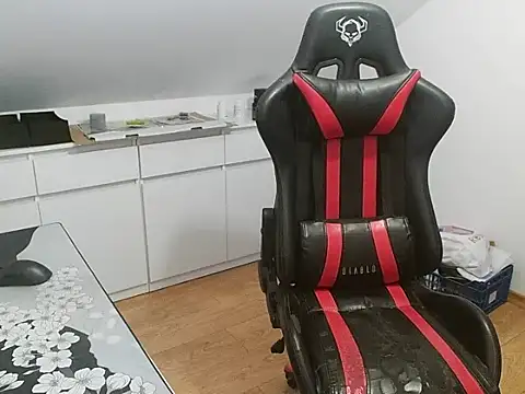 prezydentcam online show from December 2025 12:21:02 PM