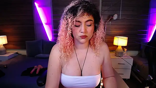 Kateryn  online show from January 2025 07:21:01 PM